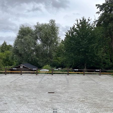 Ferienwohnung Kolow Gbr Ангермюнде Екстериор снимка